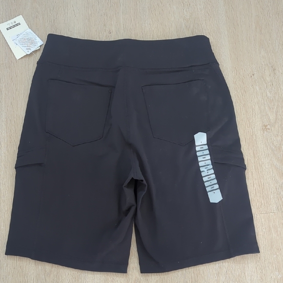 Duluth Trading Co Women's Dark Gray Cargo Shorts - Picture 2 of 4